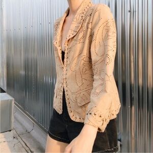 Chico’s Faux Suede Cut Out Western Jacket Tan  🖤